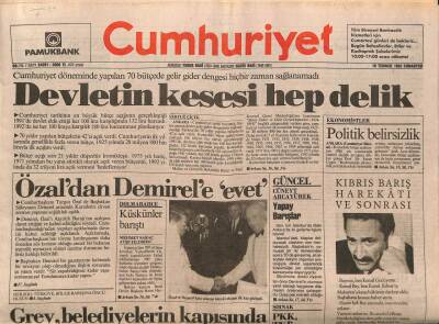 Cumhuriyet Gazetesi 18 Temmuz 1992 - Grev Belediyelerin Kapısında GZ89005 - 1