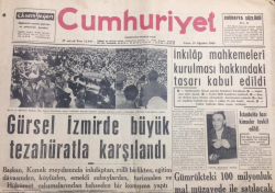 Cumhuriyet Gazetesi 19 Ağustos 1960 - İnkılap Mahkemeleri Kurulması Kabul Edildi - GZ12079 - 2