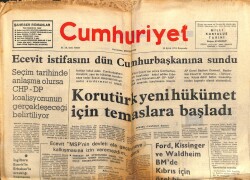 Cumhuriyet Gazetesi 19 Eylül 1974 - Bülent Ecevit İstifasını Sundu GZ103226 - 2