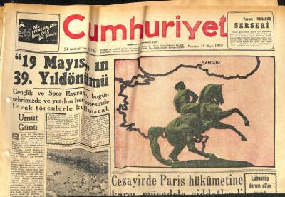 Cumhuriyet Gazetesi 19 Mayıs 1958 - Cezayirde Paris Hükümetine Karşı Mücadele Şiddetlendi - Kalafatın İstifa Rivayetleri Tahakkuk Etmiyor GZ120432 - 1