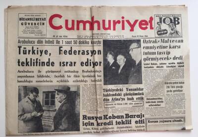 Cumhuriyet Gazetesi 19 Nisan 1964-Türkiye Federasyon Teklifinde Israr Ediyor GZ6433 - 1