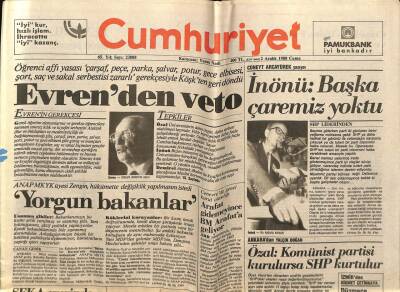 Cumhuriyet Gazetesi 2 Aralık 1988 - Kenan Evrenden Veto GZ64466 - 2