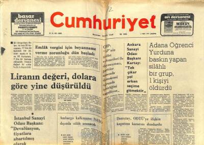 Cumhuriyet Gazetesi 2 Mart 1977 - Futbolda Skandal GZ59332 - 1