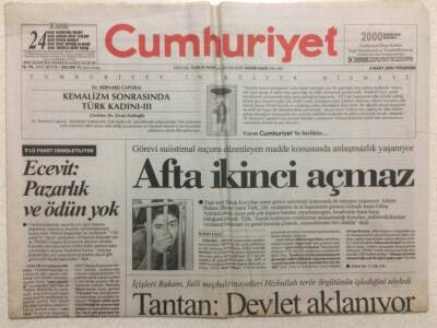 Cumhuriyet Gazetesi 2 Mart 2000 - 3lü Paket Genişletiliyor Ecevit Pazarlık Ve Ödün Yok GZ32626 - 1