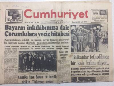 Cumhuriyet Gazetesi 20 Eylül 1952 - Balkanlar Kale Halini Alıyor GZ52491 - 1