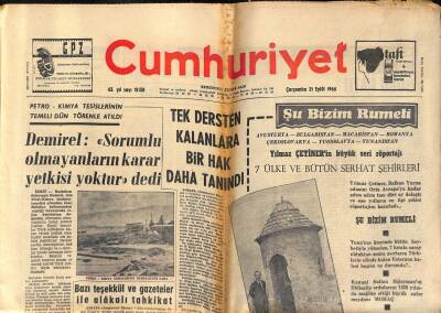 Cumhuriyet Gazetesi 21 Eylül 1966 - İlim Adamları İstanbulu Bahtsız Şehir Olarak Niteledi GZ121824 - 1