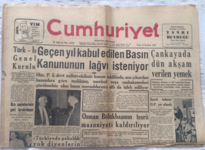 Cumhuriyet Gazetesi 21 Haziran 1957 - Geçen Yıl Kabul Edilen Basın Kanununun Lağvı İsteniyor - GZ19389 - 1