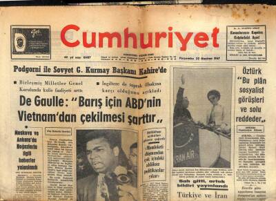 Cumhuriyet Gazetesi 22 Haziran 1967 - Clay 5 Yıl Ağır Hapse Ve 10 Bin Dolar Para Cezasına Çarptırıldı GZ103430 - 2