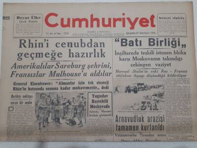 Cumhuriyet Gazetesi 22 Kasım 1944 - Arnavutluk Arazisi Tamamen Kurtarıldı GZ71865 - 1
