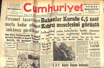 Cumhuriyet Gazetesi 22 Mayıs 1958 - Personel Tasarısının Marta Kadar Çıkması İmkansız Görülüyor - Fransız Başbakanı Asi Subaylarla Anlaşıyor GZ120418 - 1
