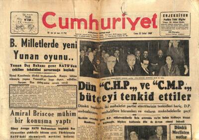 Cumhuriyet Gazetesi 22 Şubat 1957 - Metin Toker Aleyhine Açılan İki Davanın Duruşmasına Dün Başlandı GZ85310 - 1