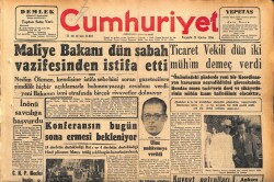 Cumhuriyet Gazetesi 23 Ağustos 1956 - Savcı Zeki Mürenin 6 Ay Hapsini İstedi - Galatasaray Dün Bükreşe Gitti GZ119852 - 1
