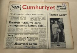 Cumhuriyet Gazetesi 23 Mart 1975 GZ1576 - 2