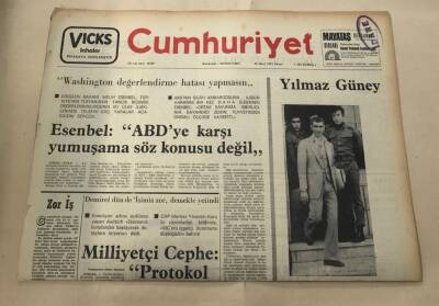 Cumhuriyet Gazetesi 23 Mart 1975 GZ1576 - 2