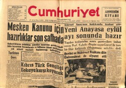 Cumhuriyet Gazetesi 24 Ağustos 1960 - Yeni Anayasa Eylül Ayı Sonunda Hazır GZ70153 - 1