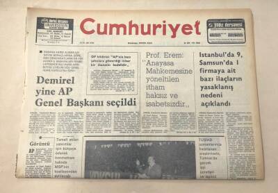Cumhuriyet Gazetesi 24 Ekim 1976 GZ950 - 1