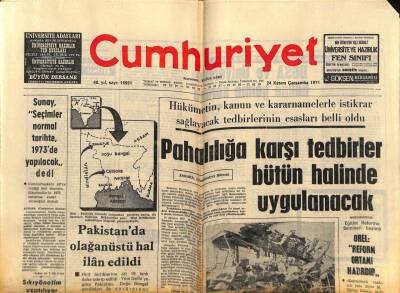 Cumhuriyet Gazetesi 24 Kasım 1971 - Kültür Sarayı Yangınına Sıkıyönetim El Koydu GZ85069 - 1
