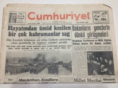 Cumhuriyet Gazetesi 25 Mart 1951 - Koredeki Birliğimizin Esir Aldığı Çinliler GZ52611 - 1