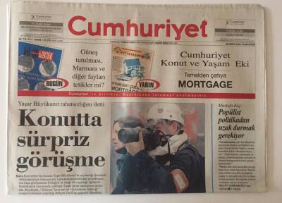 Cumhuriyet Gazetesi 25 Mart 2006 - Yaşar Büyükanıt Konutta Sürpriz Görüşme GZ31271 - 1
