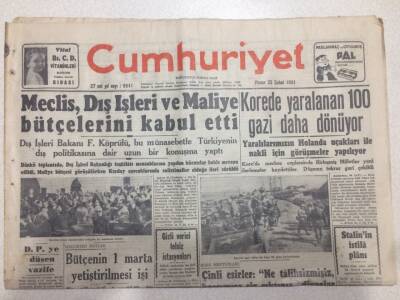 Cumhuriyet Gazetesi 25 Şubat 1951 - Korede Yaralanan 100 Gazi Daha Dönüyor GZ52569 - 1