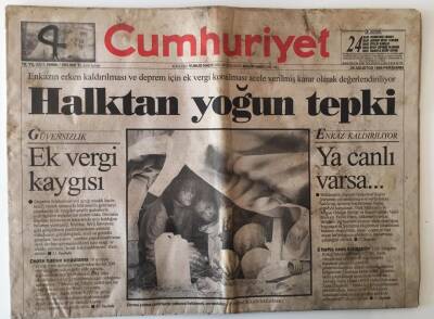 Cumhuriyet Gazetesi 26 Ağustos 1999 - Halktan Yoğun Tepki Erken Enkazın Kaldırılması , Deprem İçin Ek Vergi GZ13822 - 2