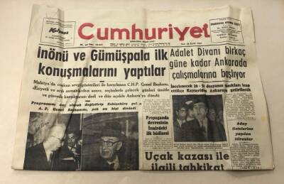 Cumhuriyet Gazetesi 26 Eylül 1961 GZ864 - 1