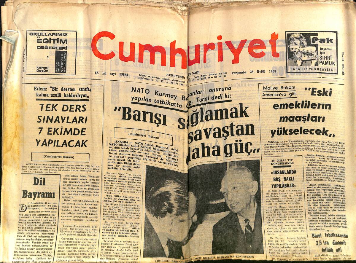 Cumhuriyet Gazetesi 26 Eylül 1968 - Dinsel Eğitimin Anayasa İlkelerini Aştığı Öne Sürüldü - Ay Yarışında Rusya 1, Amerika 3 Kurban Verdi GZ140012 - 1