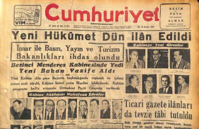 Cumhuriyet Gazetesi 26 Kasım 1957 - Yeni Hükümet Dün İlan Edildi - Gaziantebde Adliye Binası Dün Yandı GZ119731 - 1