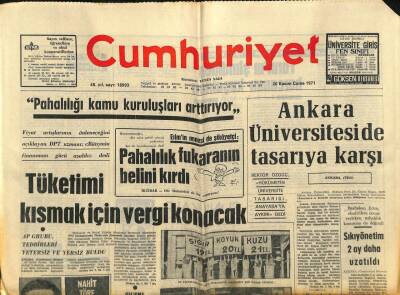 Cumhuriyet Gazetesi 26 Kasım 1971 - Ankara Üniversiteside Tasarıya Karşı - Çayan Davasında Dinleyici Polis , Salondan Çıkarıldı GZ85029 - 1
