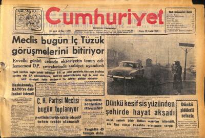 Cumhuriyet Gazetesi 27 Aralık 1957 - Meclis Bugün İç Tüzük Görüşmelerini Bitiriyor - Kahirede Siyasi Maskaralık Başladı GZ119722 - 1
