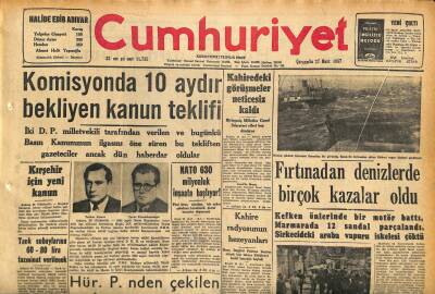 Cumhuriyet Gazetesi 27 Mart 1957 - Kahire Radyosunun Hezeyanları - Kıbrısa Dair Bugün Açıklama Bekleniyor GZ120817 - 1