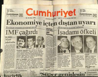 Cumhuriyet Gazetesi 28 Ekim 1988 - Dev - Solda 7 yıl Sonra Savunma GZ60766 - 1