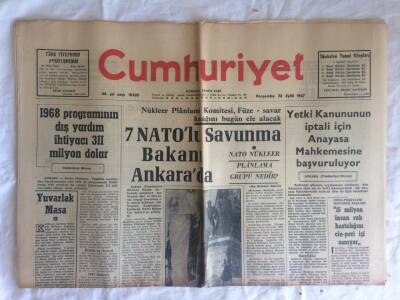 Cumhuriyet Gazetesi 28 Eylül 1967 - Namık Gedikin İlgi Çekici Bir Şiiri GZ73363 - 1