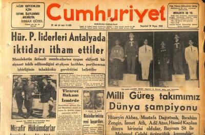 Cumhuriyet Gazetesi 28 Mayıs 1956 - Milli Güreş Takımımız Dünya Şampiyonu GZ119766 - 1