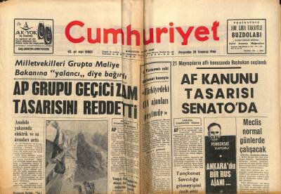 Cumhuriyet Gazetesi 28 Temmuz 1966 - Sunay , Rum Ortodoks Patriğini Kabul Etti GZ85481 - 1