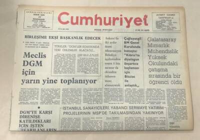 Cumhuriyet Gazetesi 29 Eylül 1976 GZ927 - 1