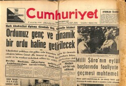 Cumhuriyet Gazetesi 3 Ağustos 1960 - Ali Fuat Başgile Prof.Cevap Veriyor GZ103096 - 1