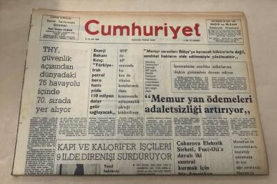 Cumhuriyet Gazetesi 3 Ocak 1977 GZ1137 - 1