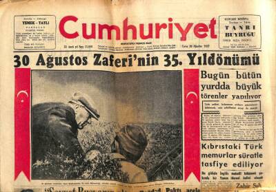 Cumhuriyet Gazetesi 30 Ağustos 1957 - Kıbrıstaki Türk Memurlar Süratle Tasfiye Ediliyor GZ96975 - 1