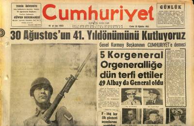 Cumhuriyet Gazetesi 30 Ağustos 1963 - 30 Ağustosun 41. Yıldönümünü Kutluyoruz - Beşiktaş Tiran Dinamosu İle Oynuyor GZ120751 - 1