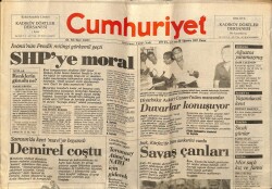 Cumhuriyet Gazetesi 30 Ağustos 1987 - Irak , Körfezde İran Tankerini Vurdu GZ62216 - 1