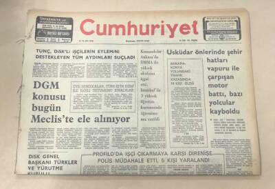 Cumhuriyet Gazetesi 30 Eylül 1976 GZ928 - 1