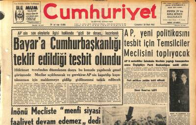 Cumhuriyet Gazetesi 30 Mart 1963 - PAA Jet Uçağı Pistin Sonunda Çamura Saplanınca , Yeşilköy Hava Alanı Trafiğe Kapandı GZ120548 - 1