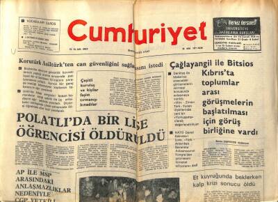 Cumhuriyet Gazetesi 30 Ocak 1977 - Polatlıda Bir Lise Öğrencisi Öldürüldü GZ77303 - 1