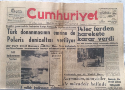 Cumhuriyet Gazetesi 30 Temmuz 1962 - Türk Donanmasının Emrinede Polaris Denizaltısı Veriliyor - GZ19431 - 1
