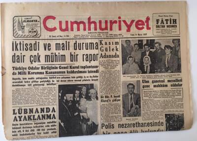 Cumhuriyet Gazetesi 31 Mayıs 1957 - Lübnanda Ayaklanma , İngilterede Makariosun Teklifini Reddetti GZ13805 - 2