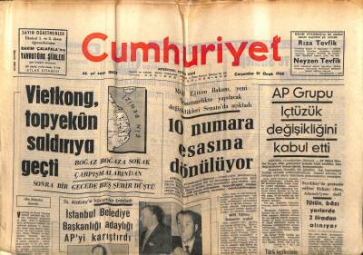 Cumhuriyet Gazetesi 31 Ocak 1968 - Vietkong Topyekün Saldırıya Geçti GZ103114 - 2
