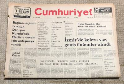 Cumhuriyet Gazetesi 4 Ekim 1977 GZ64 - 1