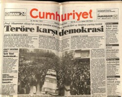 Cumhuriyet Gazetesi 4 Şubat 1990 - Teröre Karşı Demokrasi GZ65173 - 2