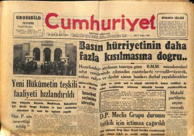 Cumhuriyet Gazetesi 5 Kasım 1957 - Atatürkün Heykellerine Tecavüz ! GZ85317 - 1